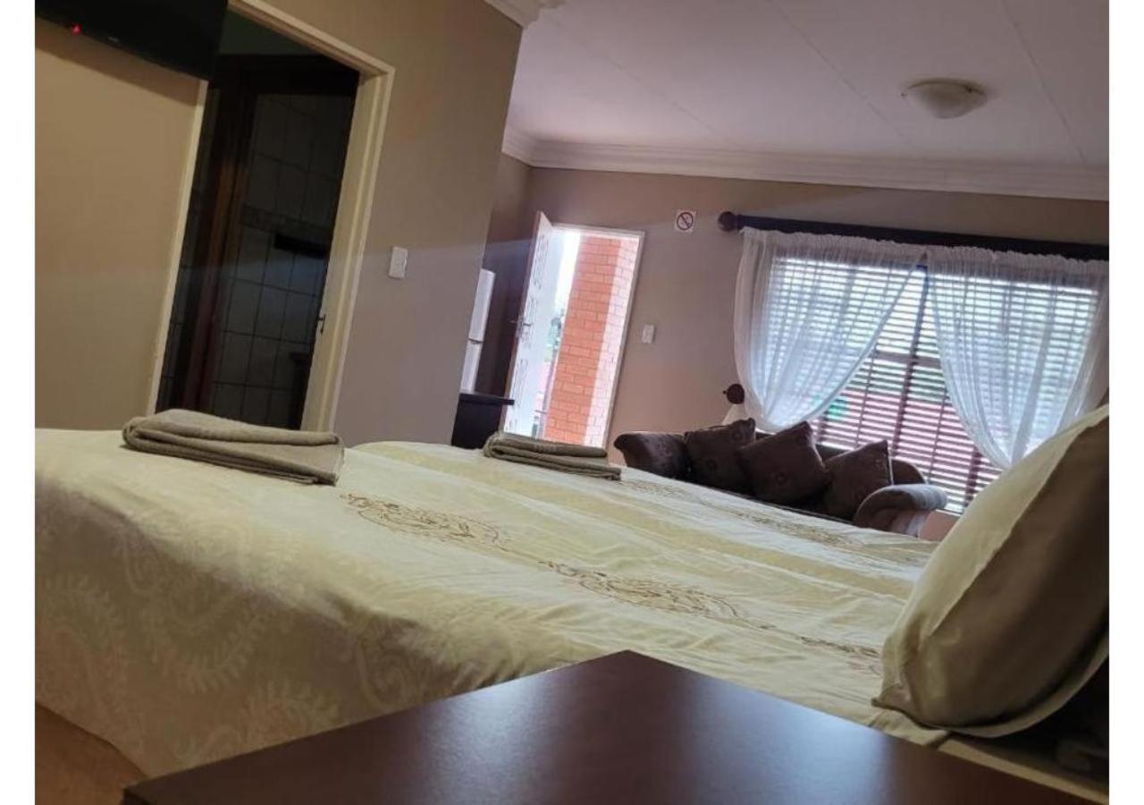 Mumo Lodge บาดพลาส ภายนอก รูปภาพ