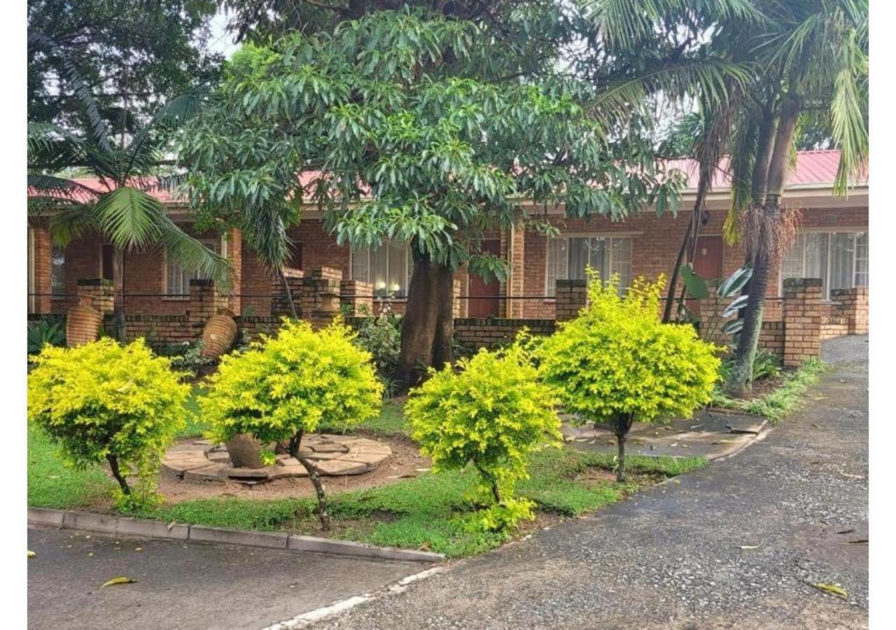 Mumo Lodge บาดพลาส ภายนอก รูปภาพ